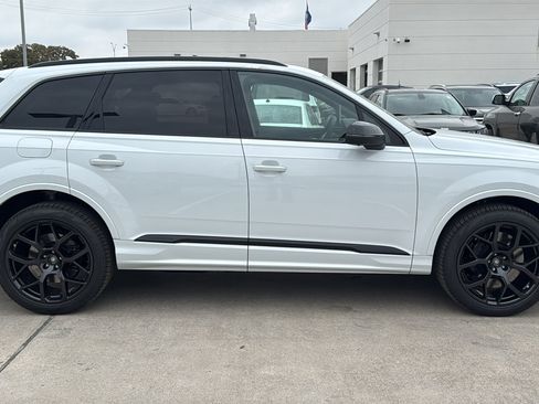 New 2026 Audi SQ7 Premium Plus image 8