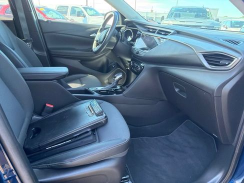 Used 2022 Buick Encore GX Select FWD image 23