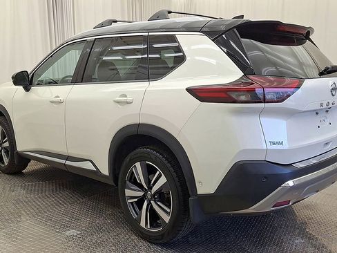 Used 2021 Nissan Rogue Platinum image 9