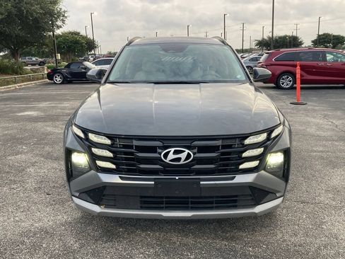 Used 2025 Hyundai Tucson SEL FWD image 2