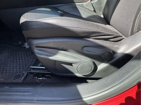 Used 2025 Jeep Compass Trailhawk image 14