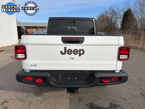 Used 2023 Jeep Gladiator Rubicon w/ Cold Weather Group image 3