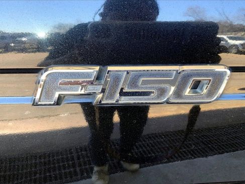 Used 2014 Ford F150 Lariat w/ Equipment Group 502A Luxury image 9