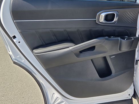 Used 2022 Kia Sorento SX image 35