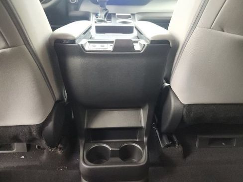 Used 2026 Toyota Sienna LE FWD image 14