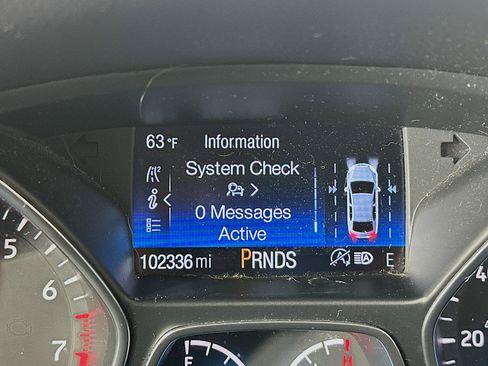 Used 2018 Ford Escape Titanium w/ Ford Safe & Smart Package AWD/4WD image 19
