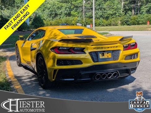 Used 2025 Chevrolet Corvette Z06 w/ Stealth Interior Trim Package RWD image 4