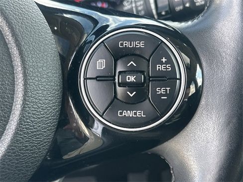 Certified 2022 Kia Soul GT-Line image 28