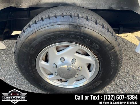 Used 2008 Ford E-350 and Econoline 350 Super Duty image 30