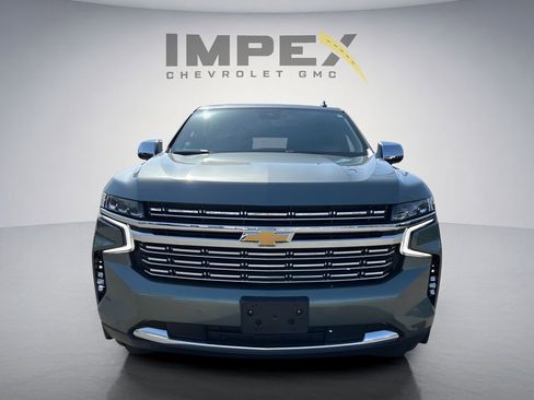 Used 2023 Chevrolet Suburban Premier RWD image 8