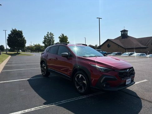 Used 2024 Subaru Crosstrek 2.5i Limited w/ Crosstrek Mirror Package AWD/4WD image 3