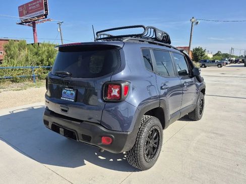 Used 2020 Jeep Renegade Altitude AWD/4WD image 6