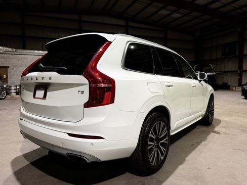 Used 2020 Volvo XC90 T5 Momentum w/ Protection Package Premier FWD image 5