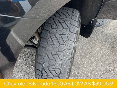 Used 2022 Chevrolet Silverado 1500 LT Trail Boss w/ LT Trail Boss Premium Package AWD/4WD image 37