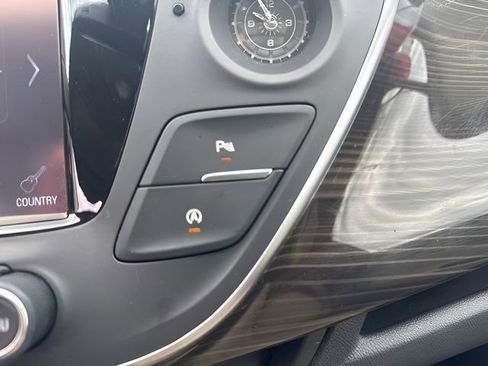 Used 2019 Buick Envision Essence AWD/4WD image 26