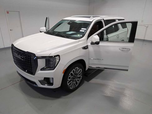 Used 2024 GMC Yukon Denali Ultimate image 16