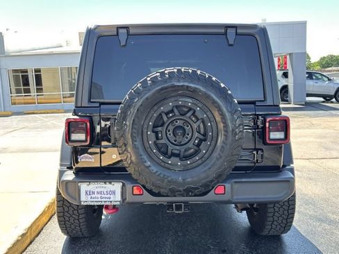 Used 2019 Jeep Wrangler Unlimited Rubicon w/ Cold Weather Group AWD/4WD image 7