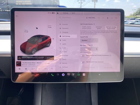 Used 2021 Tesla Model Y Long Range AWD/4WD image 27
