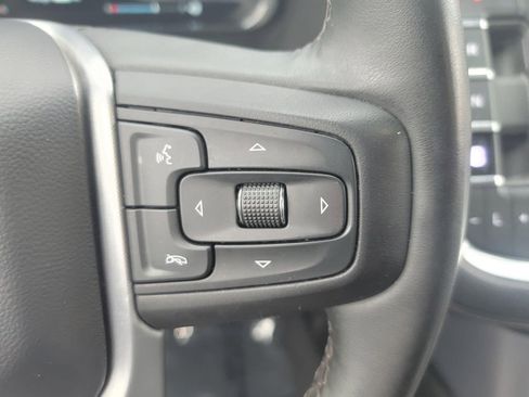 Used 2023 GMC Yukon XL SLT AWD/4WD image 29