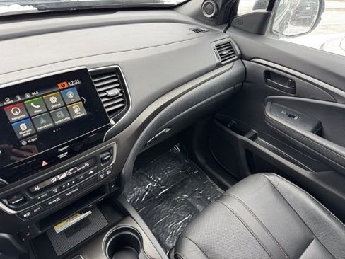 Used 2023 Honda Passport TrailSport image 22