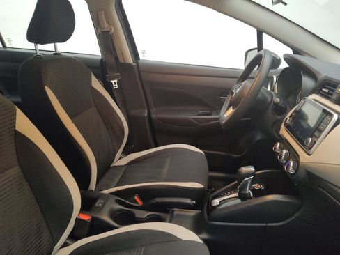 Used 2021 Nissan Versa SV FWD image 21