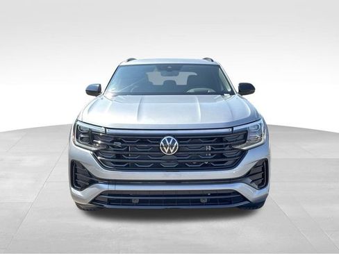 New 2026 Volkswagen Atlas Cross Sport SEL R-Line image 8