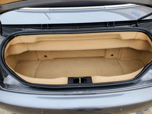 Used 2011 Maserati GranTurismo Convertible RWD image 64