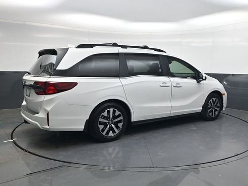 New 2026 Honda Odyssey EX-L image 4