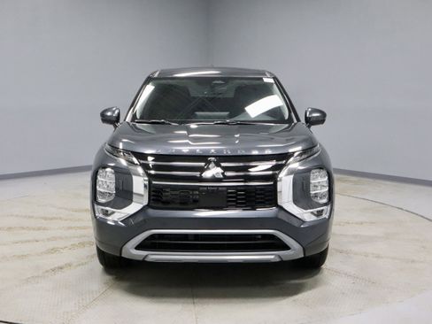 New 2026 Mitsubishi Outlander SE image 4