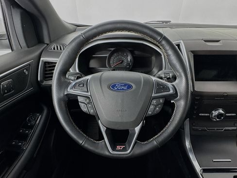 Used 2019 Ford Edge ST w/ Convenience Package image 11