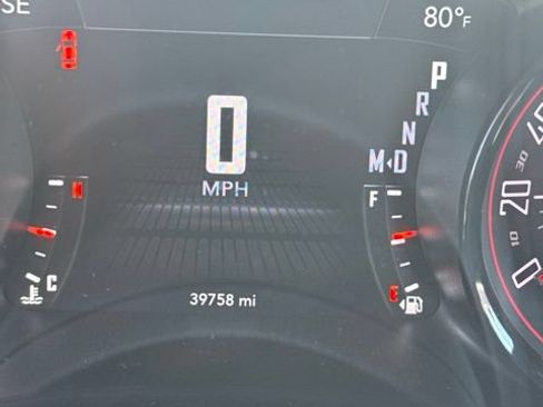 Used 2023 Dodge Challenger SXT w/ Plus Package RWD image 7