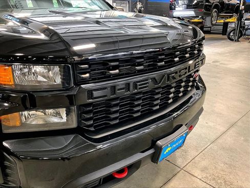 Used 2021 Chevrolet Silverado 1500 Custom Trail Boss AWD/4WD image 33