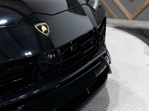 Used 2021 Lamborghini Urus AWD/4WD image 18