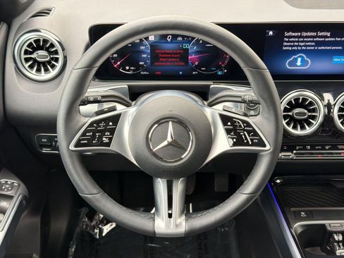 Certified 2026 Mercedes-Benz GLB 250 4MATIC image 18