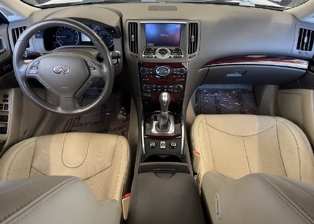 Used 2014 INFINITI Q60 Convertible w/ Premium Package RWD image 31