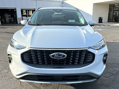 New 2026 Ford Escape Platinum w/ Premium Technology Package AWD/4WD image 8