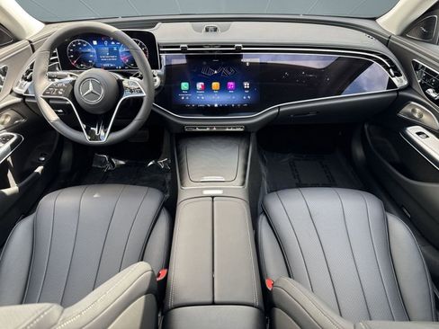 New 2025 Mercedes-Benz E 350 4MATIC Sedan image 15
