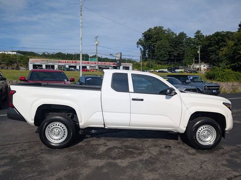 Certified 2025 Toyota Tacoma SR RWD image 9
