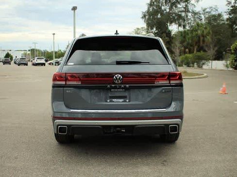 New 2024 Volkswagen Atlas Peak Edition SEL AWD/4WD image 4