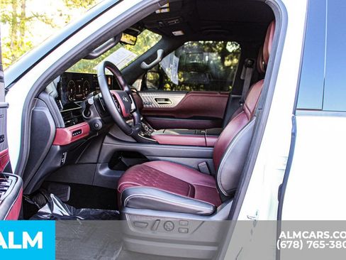 Used 2025 INFINITI QX80 Autograph AWD/4WD image 16