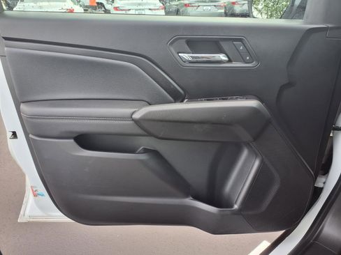 Used 2023 Chevrolet Colorado LT w/ LT Convenience Package II AWD/4WD image 19