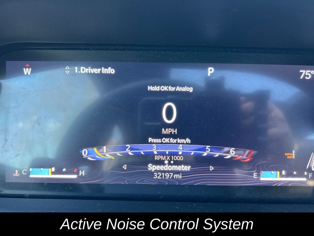 Certified 2023 Jeep Grand Cherokee Overland w/ Luxury Tech Group IV AWD/4WD image 20