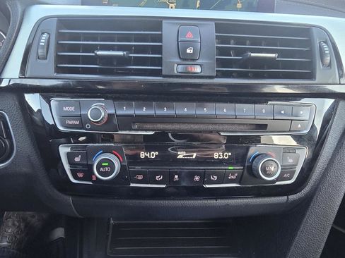 Used 2018 BMW 330i xDrive Sedan w/ Premium Package image 20