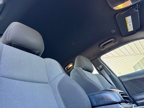 Used 2022 Dodge Charger SXT RWD image 17