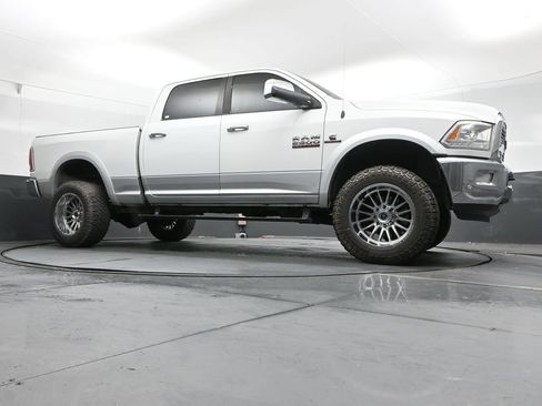 Used 2016 RAM 2500 Laramie AWD/4WD image 42