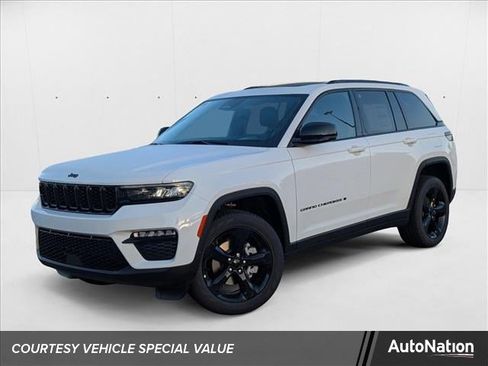 New 2025 Jeep Grand Cherokee Limited w/ Black Appearance Package image 1