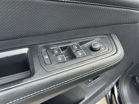 New 2026 Volkswagen Atlas SE FWD image 19