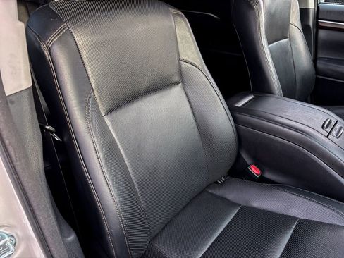 Used 2014 Toyota Highlander Limited image 38