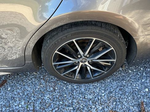 Used 2021 Toyota Camry SE FWD image 24