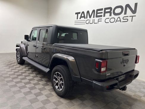 Used 2024 Jeep Gladiator Sport AWD/4WD image 4